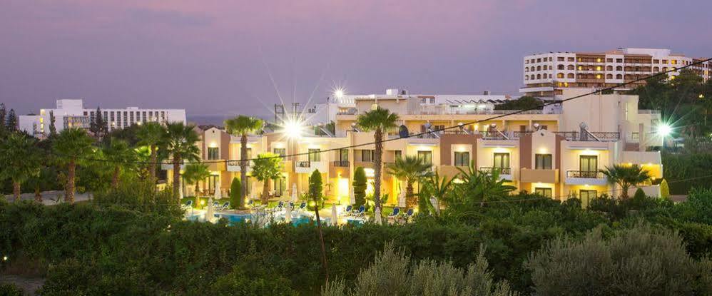 Hotell Stavros Melathron 2*